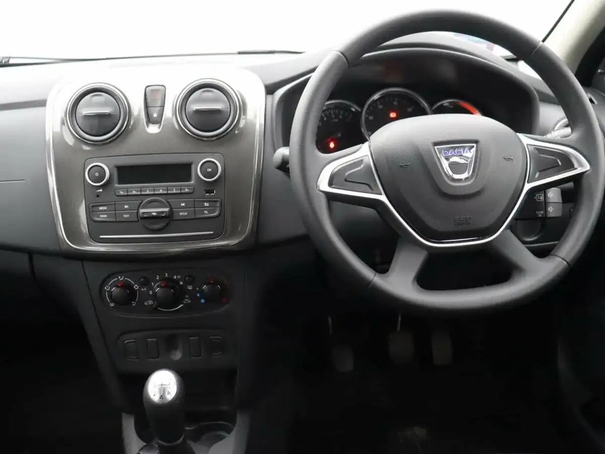 2019-dacia-sandero-stepway-09-tce-essential-big-13