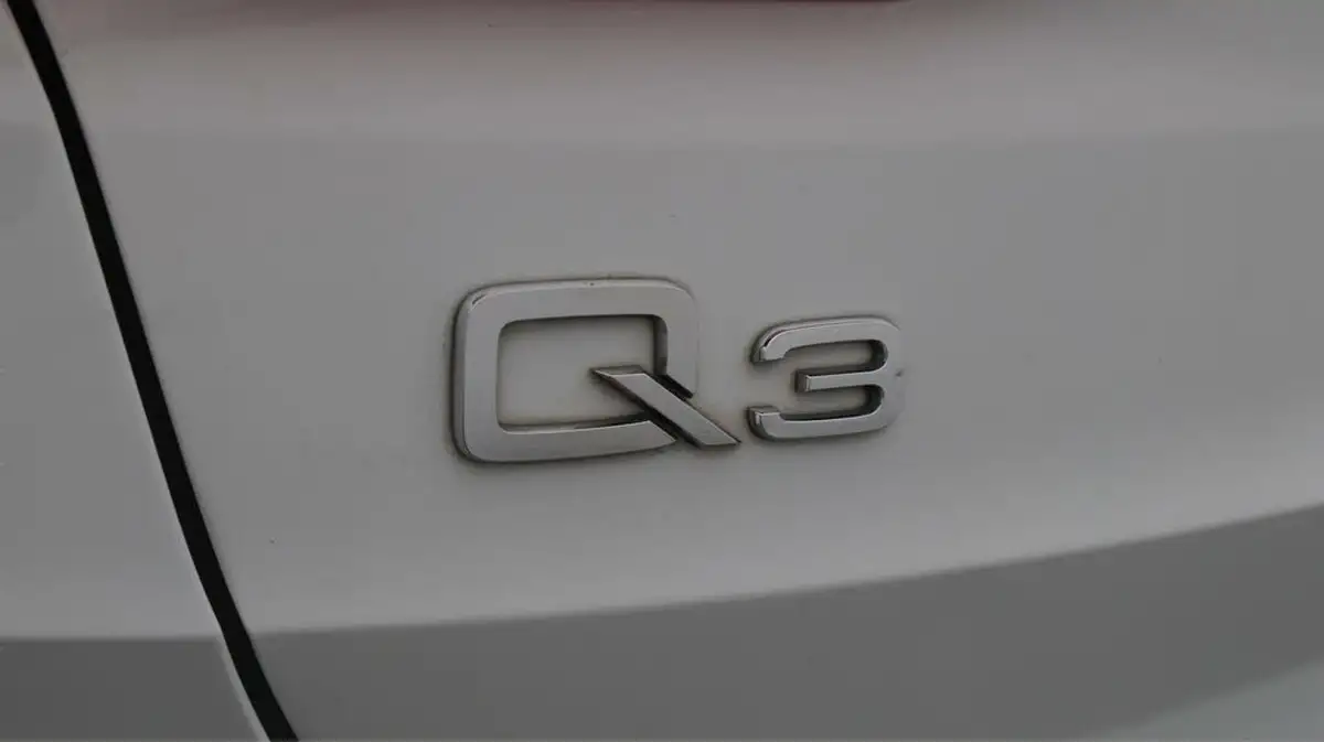 2022-audi-q3-20-35-tdi-technik-big-20