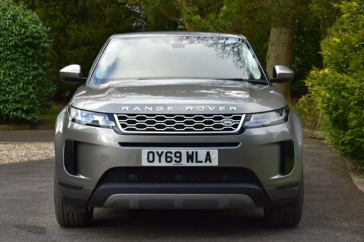 2019-land-rover-range-rover-evoque-20-d180-se-big-2