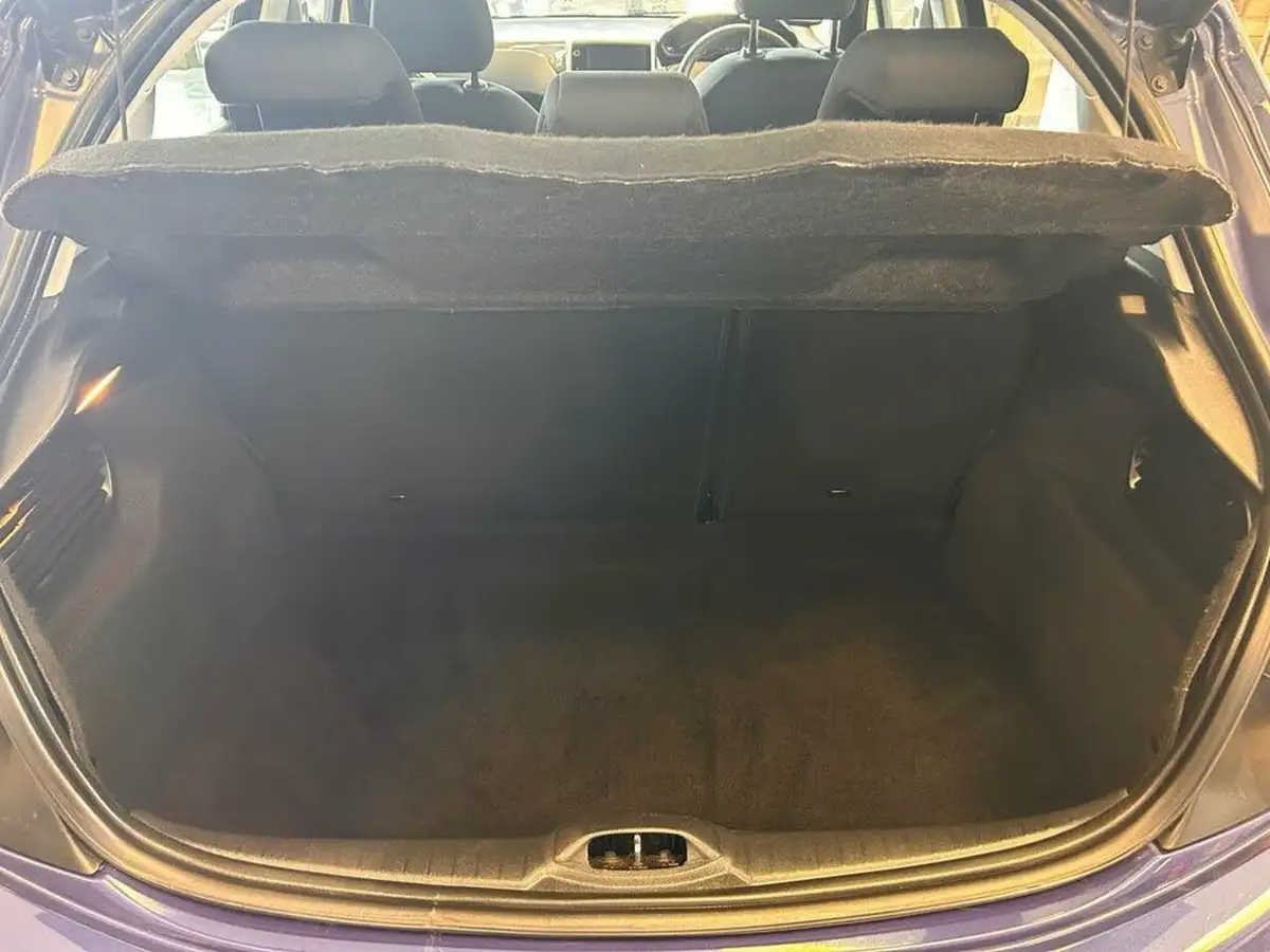2016-peugeot-208-12-puretech-active-82bhp-5d-big-10