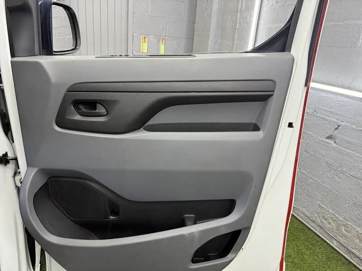2021-vauxhall-vivaro-15td-2900-l2h1-sportive-100pseu6dt-big-15