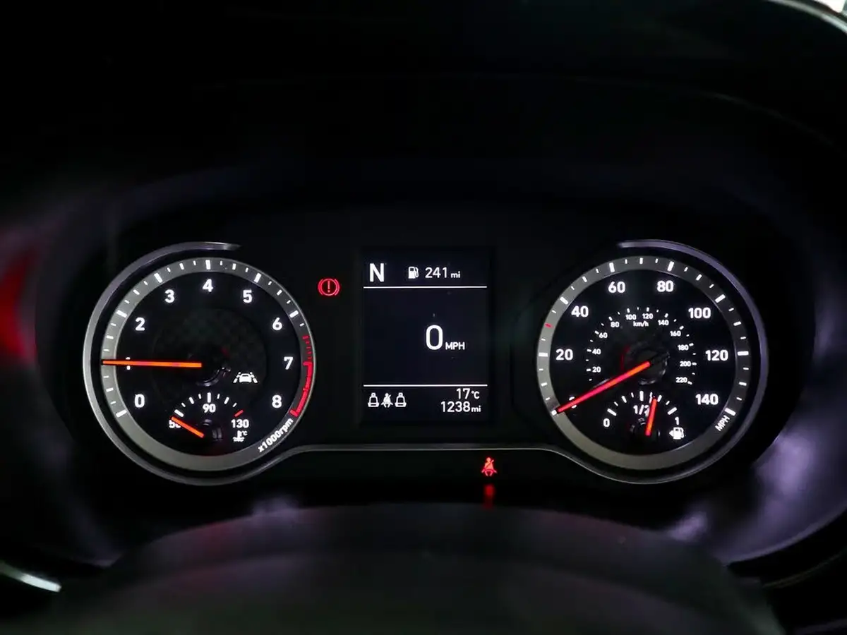 2021-hyundai-i10-12-premium-84ps-1197cc-auto-big-35