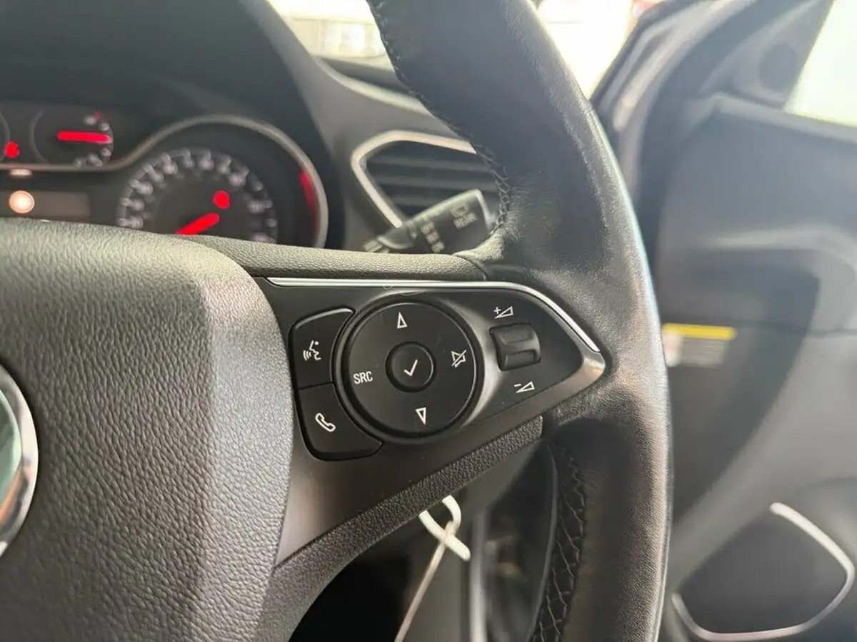2019-vauxhall-grandland-x-12-elite-nav-big-34