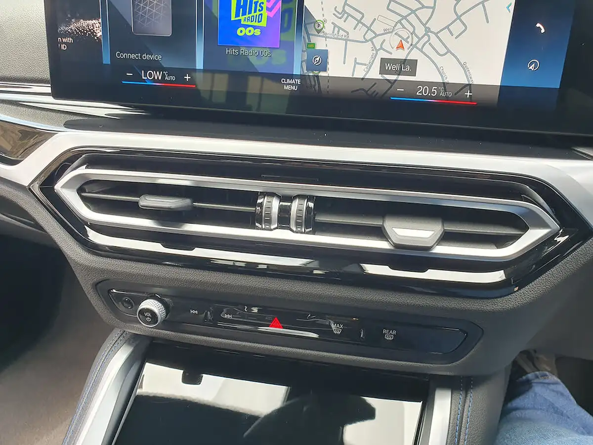 2022-bmw-2-series-30-m240i-big-43