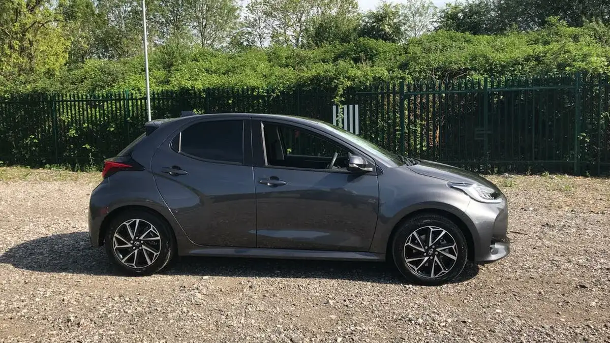 2023-toyota-yaris-15-vvt-i-design-big-15