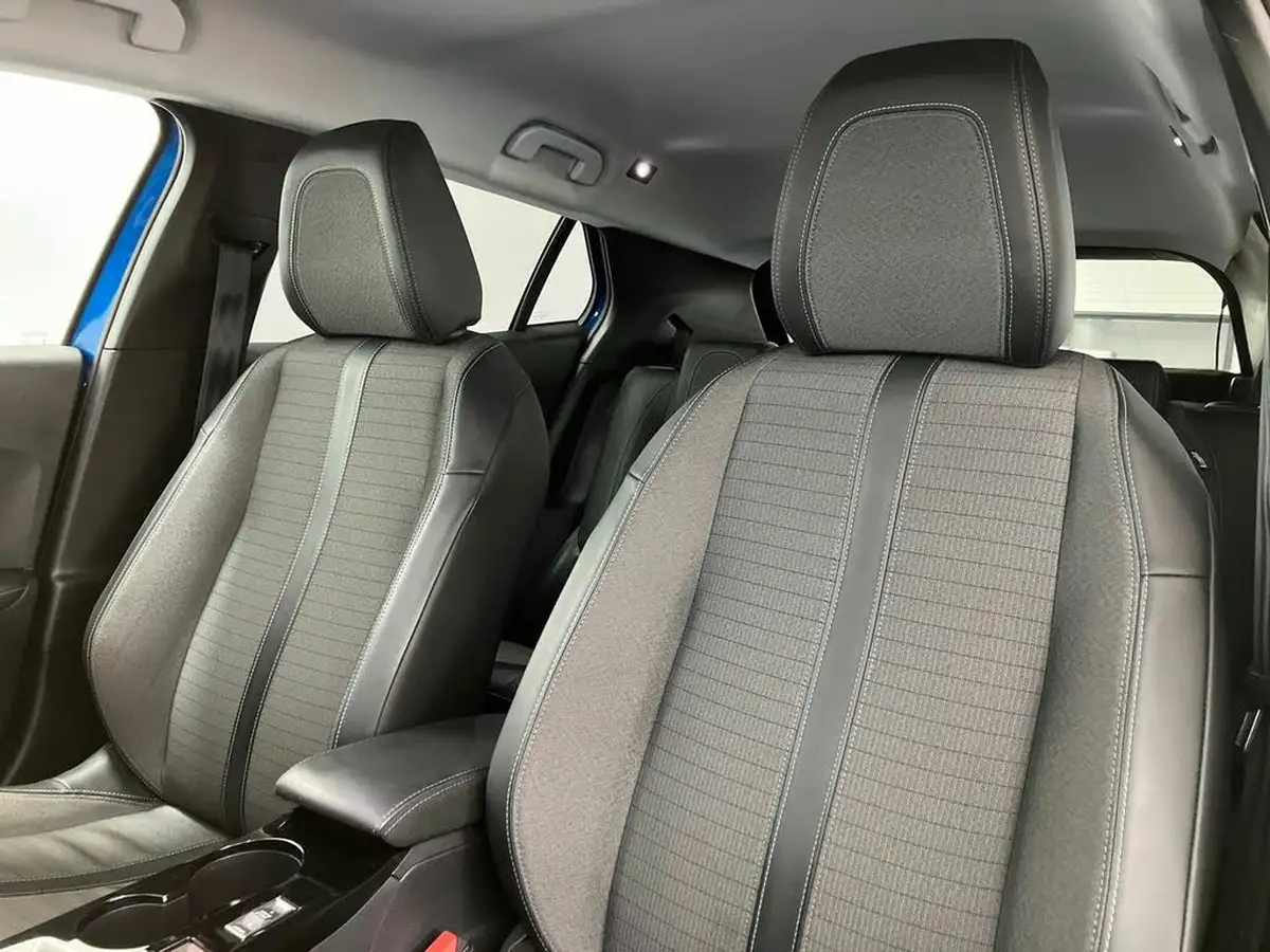 2021-peugeot-2008-suv-12-puretech-allure-premium-100bhp-big-21