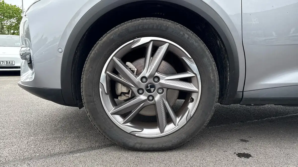 2022-ds-ds-7-crossback-e-tense-rivoli-225ps-big-16