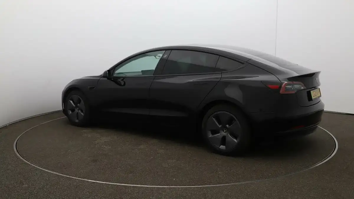 2021-tesla-model-3-e-long-range-4x4-big-28