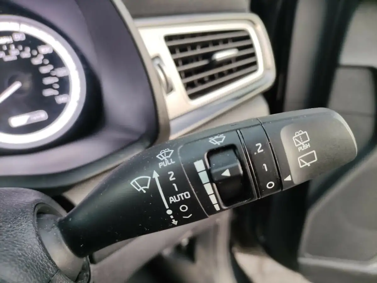 2018-kia-niro-16-gdi-2-adap-big-17