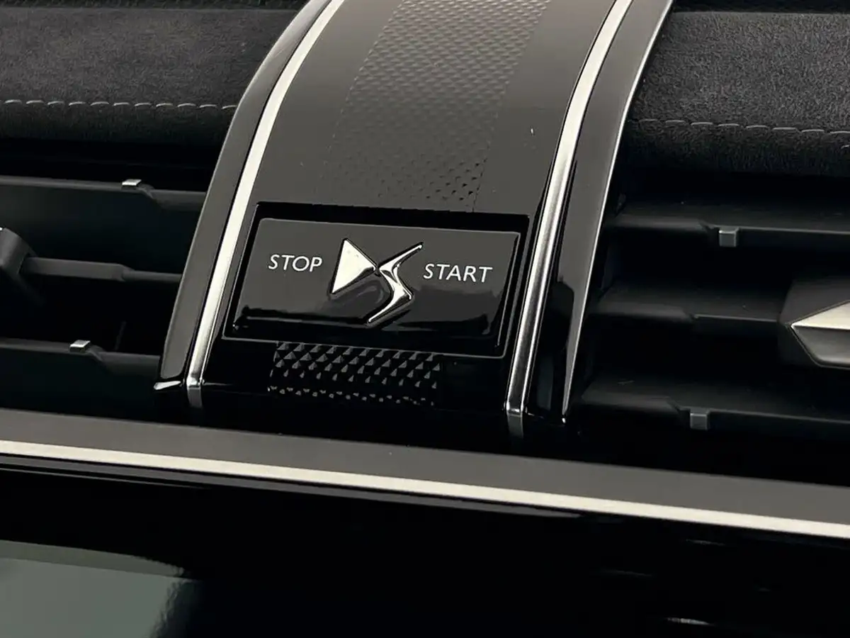 2018-ds-ds-7-crossback-20bluehdi-performance-line-big-42