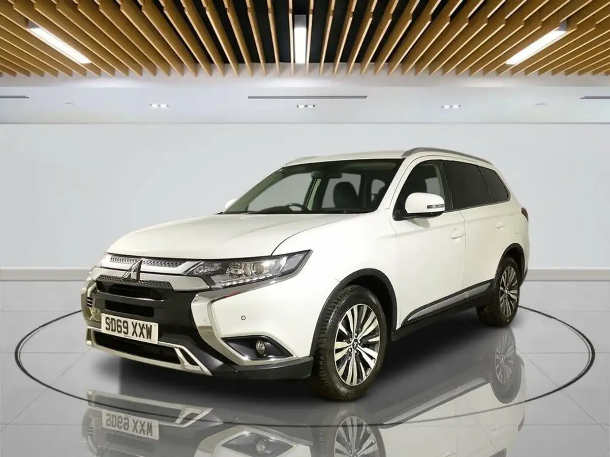 2019-mitsubishi-outlander-20-design-big-3