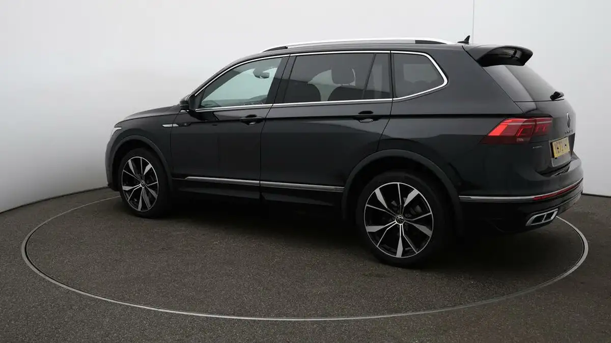 2023-volkswagen-tiguan-allspace-15-tsi-r-line-big-32