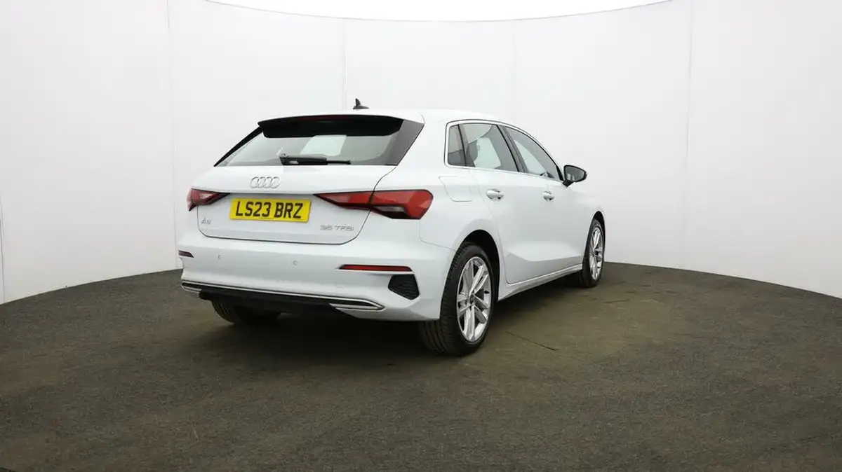 2023-audi-a3-15-35-tfsi-sportback-5d-s-tronic-big-52