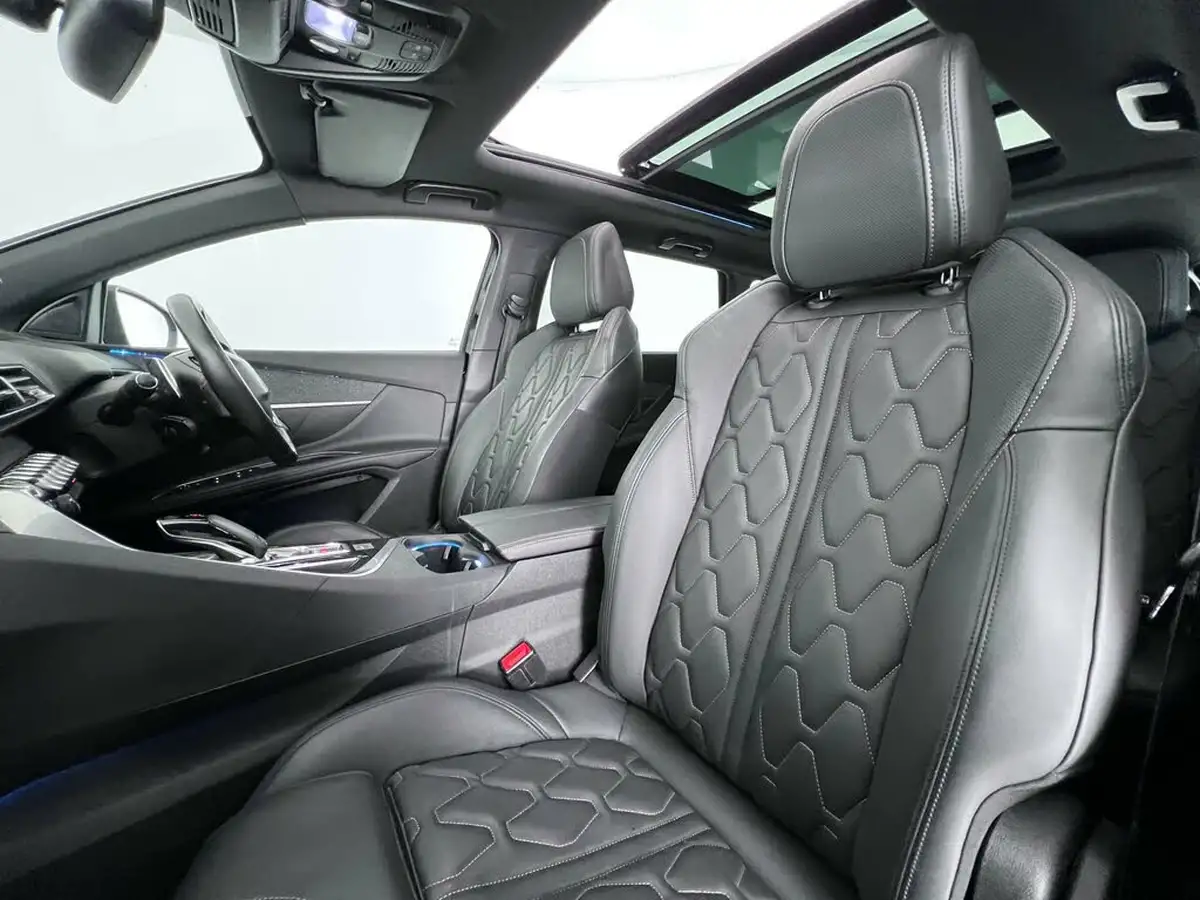 2018-peugeot-5008-suv-16-thp-gt-line-big-12