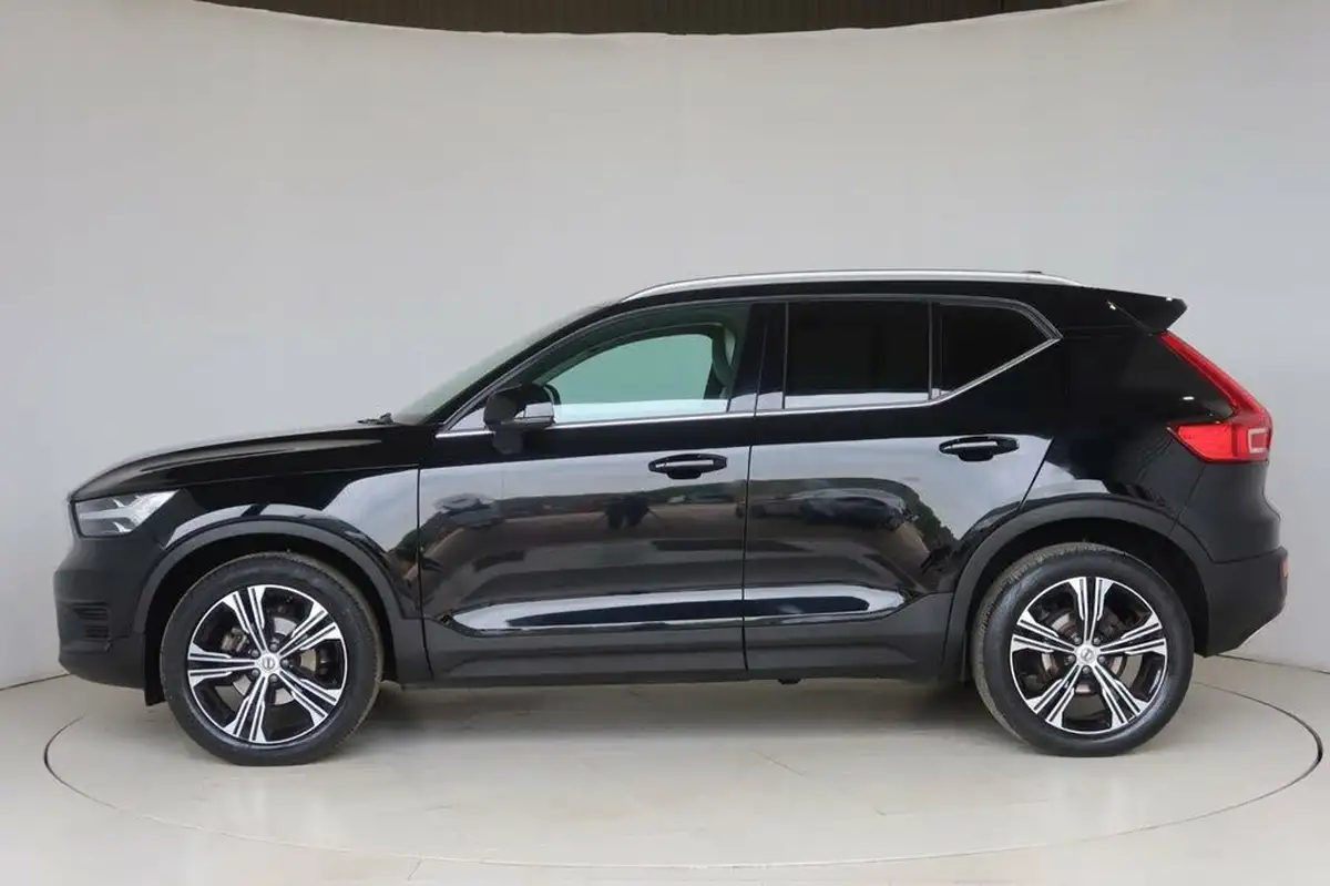 2021-volvo-xc40-15-t3-inscription-161bhp-auto-big-11