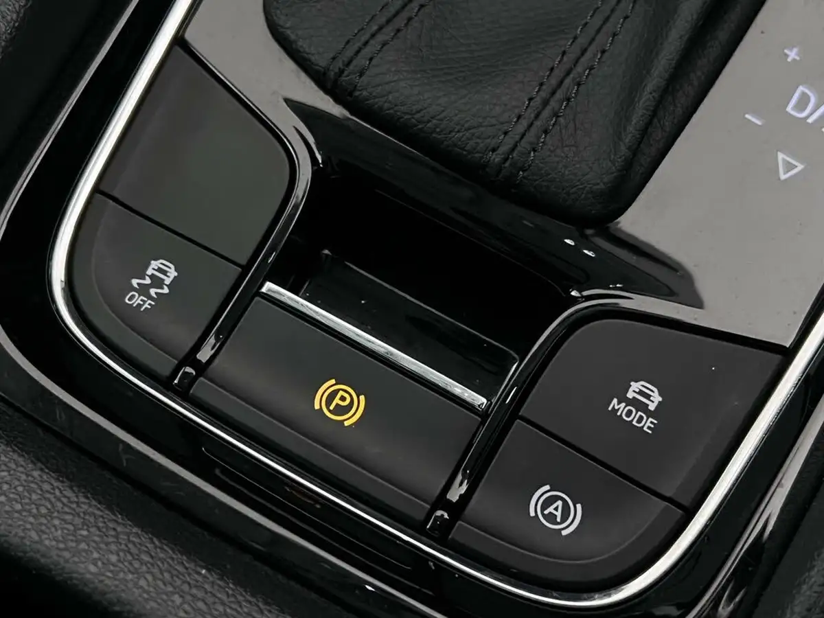 2021-skoda-karoq-15-tsi-se-l-dsg-big-38