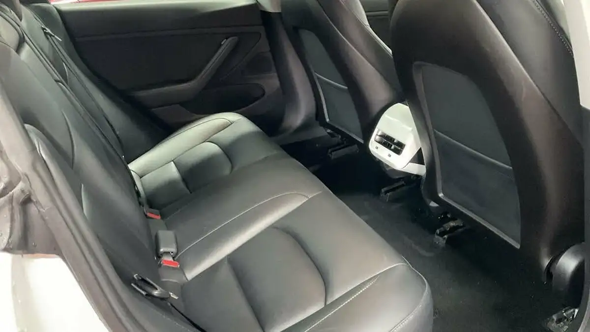 2019-tesla-model-3-e-standard-plus-big-8
