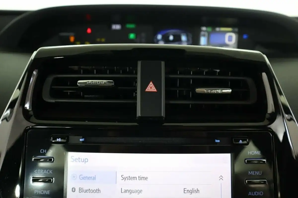 2019-toyota-prius-18-vvt-i-excel-cvt-big-43