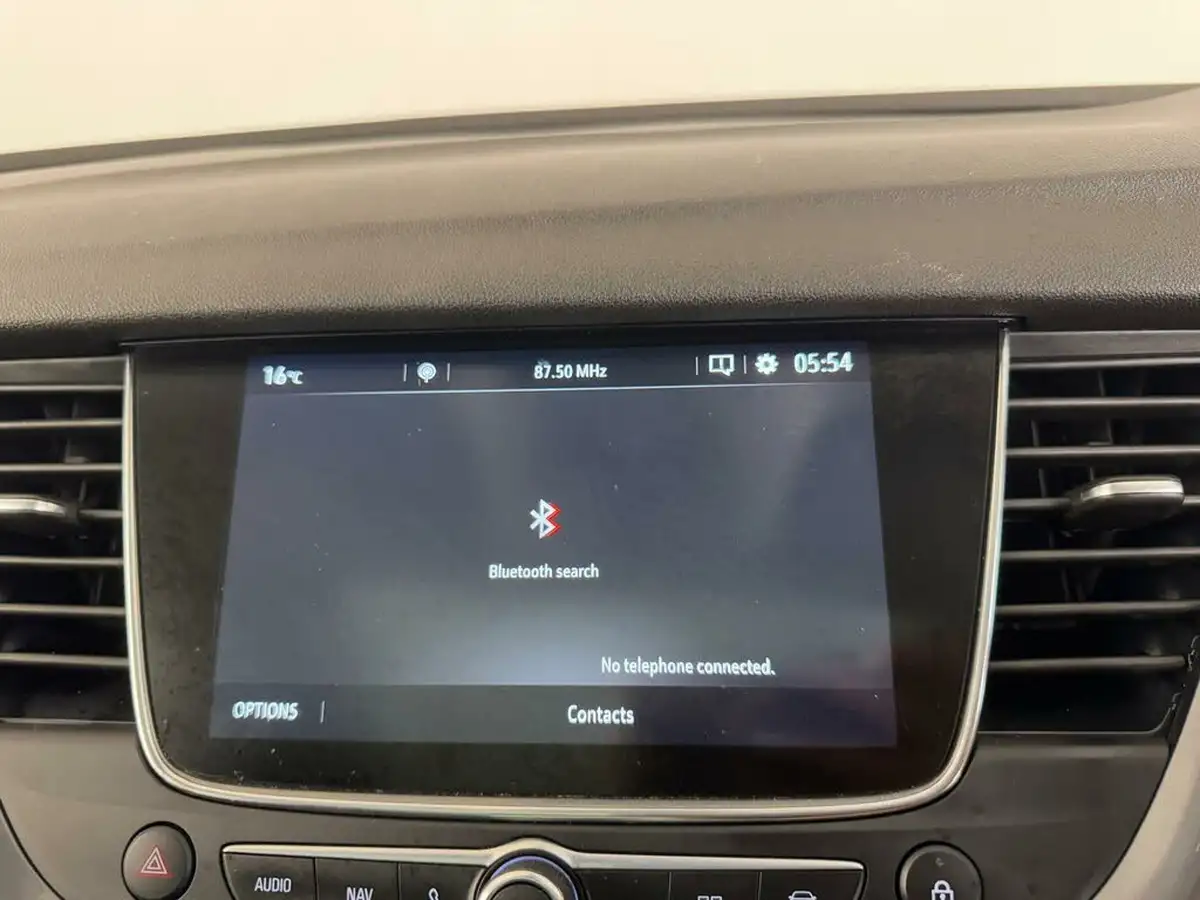 2021-vauxhall-grandland-x-15td-elite-nav-big-40