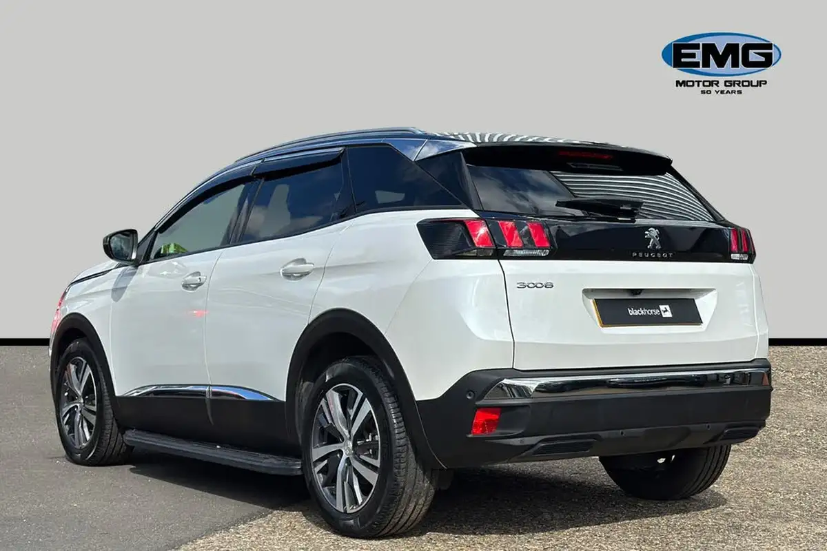 2023-peugeot-3008-suv-12-puretech-allure-premium-eat8-big-3