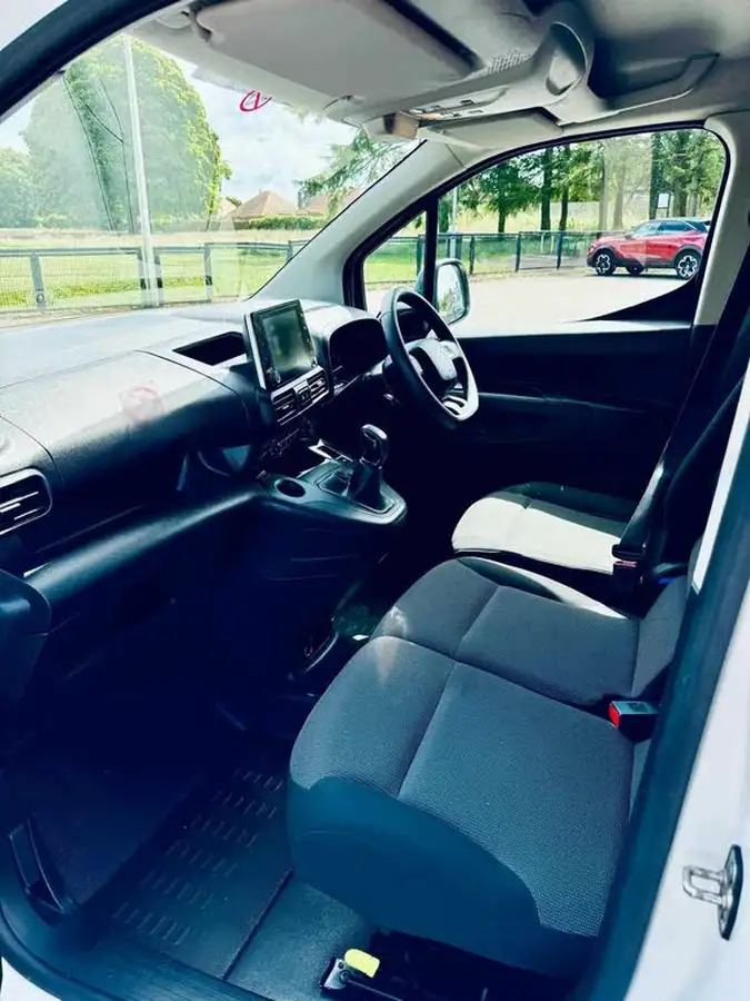2020-citroen-berlingo-15bluehdi-650-enterprise-ss-big-7