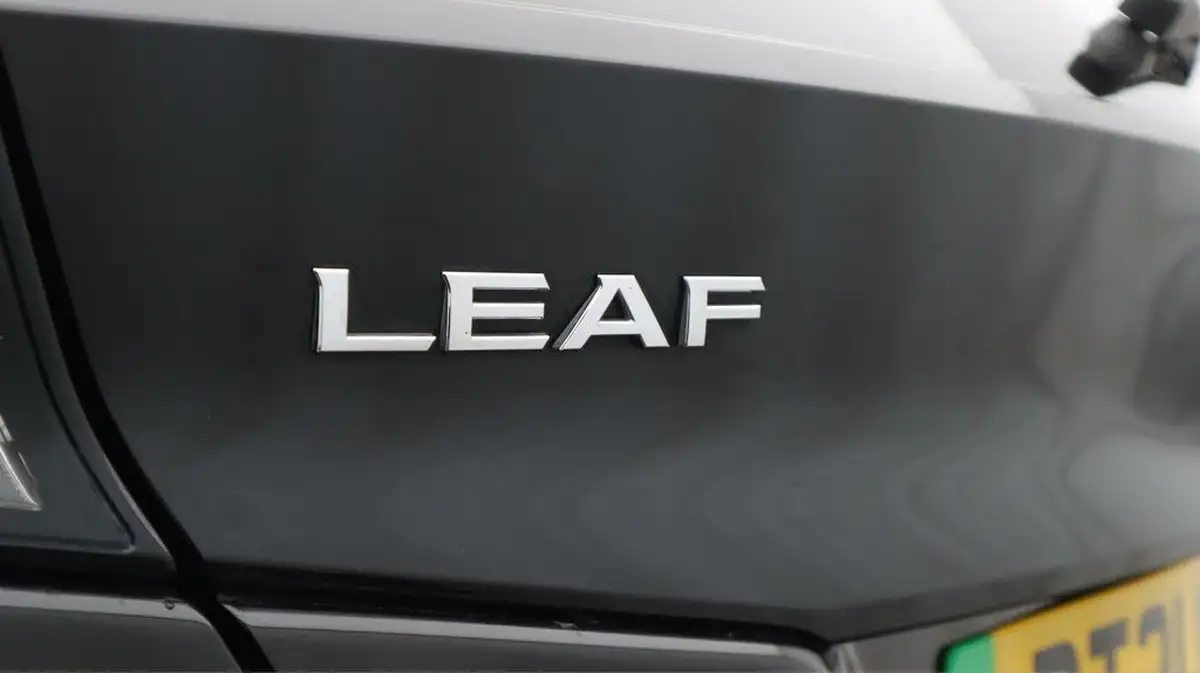 2021-nissan-leaf-e-n-connecta-big-20