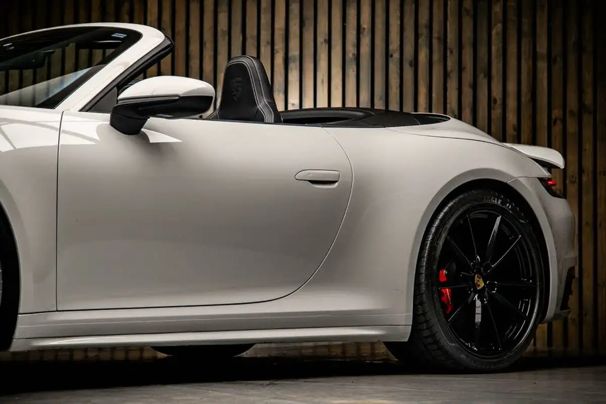 2020-porsche-911-30-carrera-4s-cabriolet-pdk-big-16