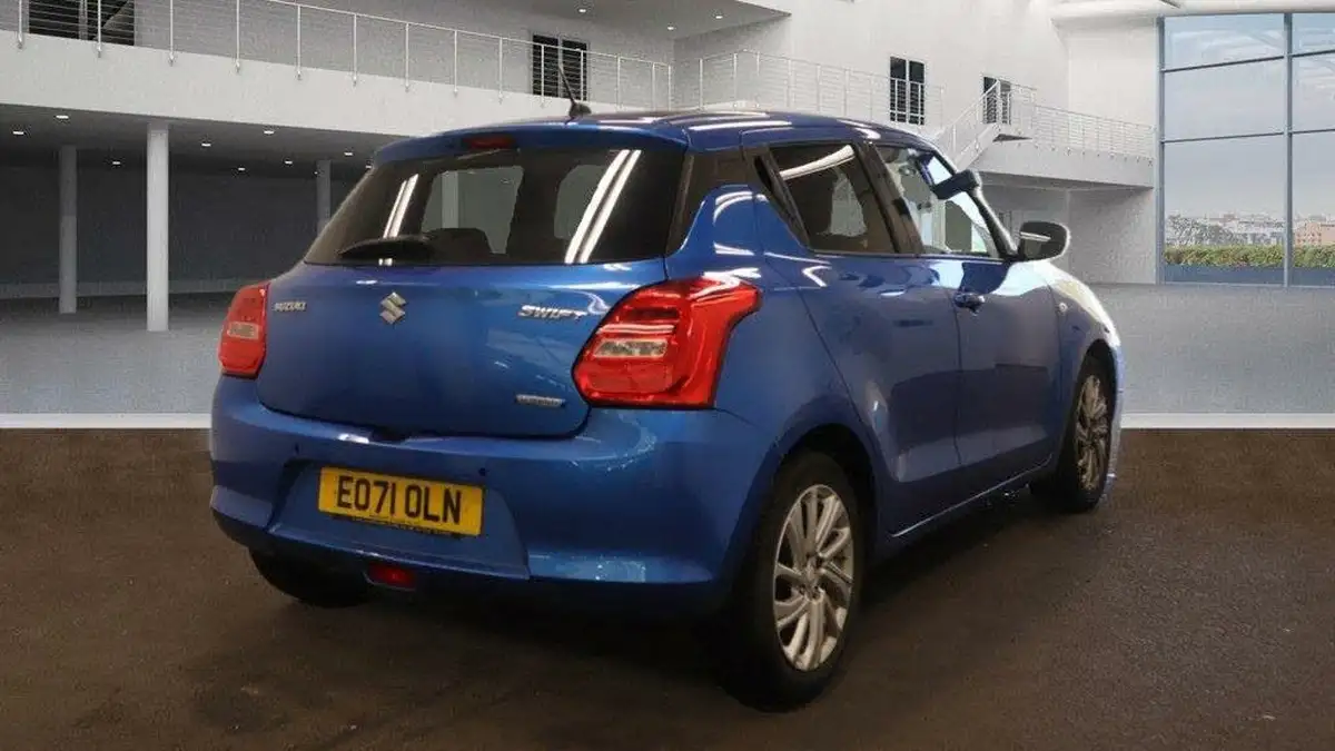 2021-suzuki-swift-12-dualjet-sz-t-84ps-mild-1197cc-cvt-big-3