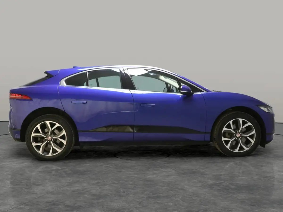 2022-jaguar-i-pace-ev400-hse-big-9