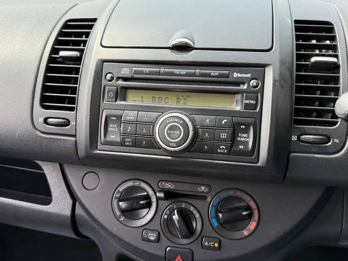 2010-nissan-note-16-acenta-auto-big-19