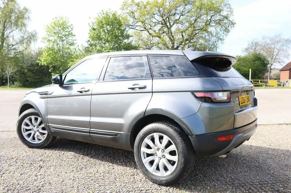 2017-land-rover-range-rover-evoque-20ed4-se-tech-hatchback-5d-big-2