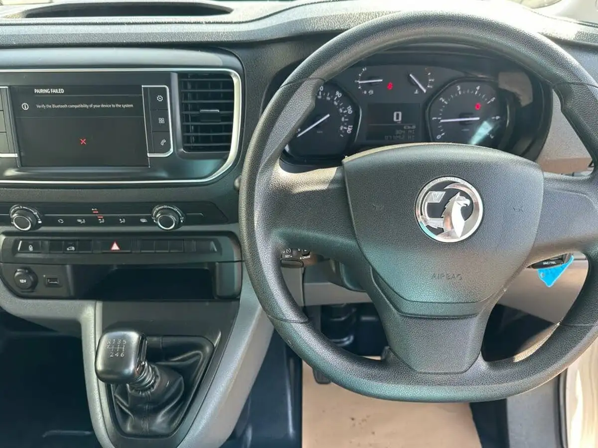 2022-vauxhall-vivaro-15td-2900-l1h1-dynamic-big-25