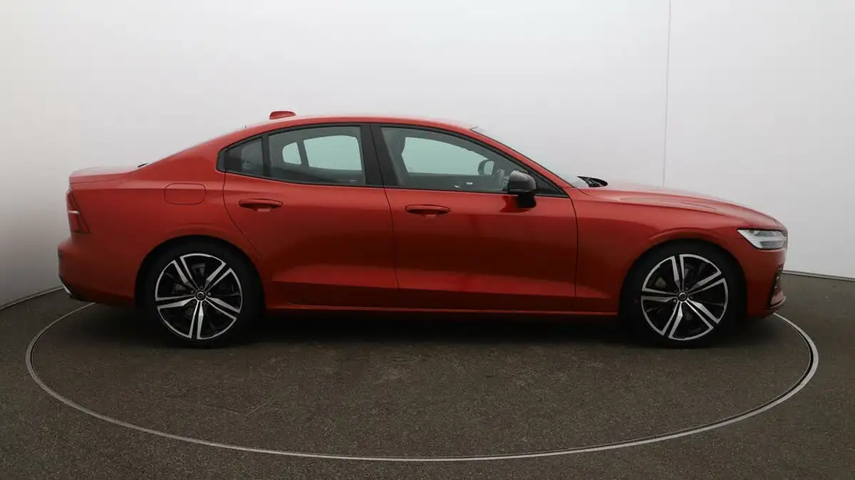 2019-volvo-s60-20-t5-r-design-plus-big-42