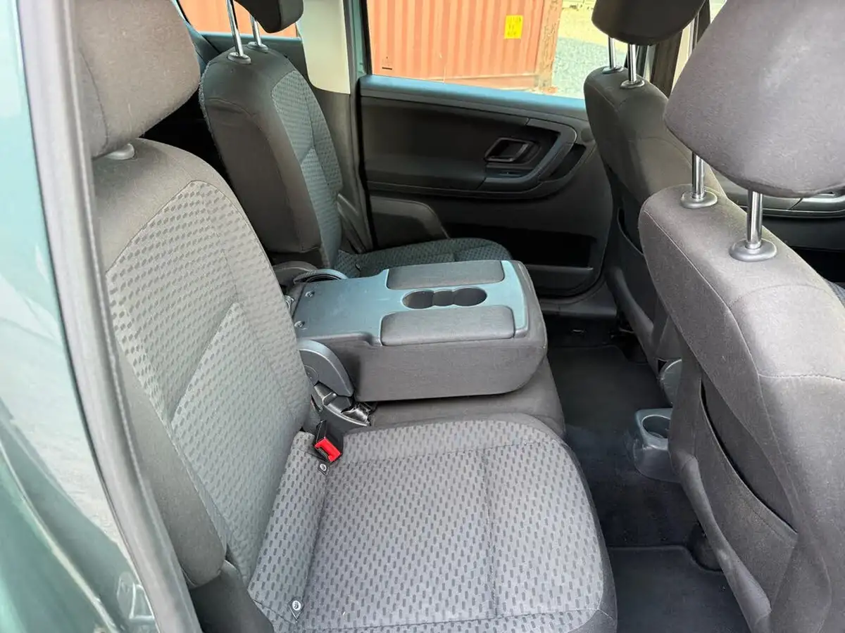 2012-skoda-roomster-12-se-106ps-1197cc-dsg-big-21