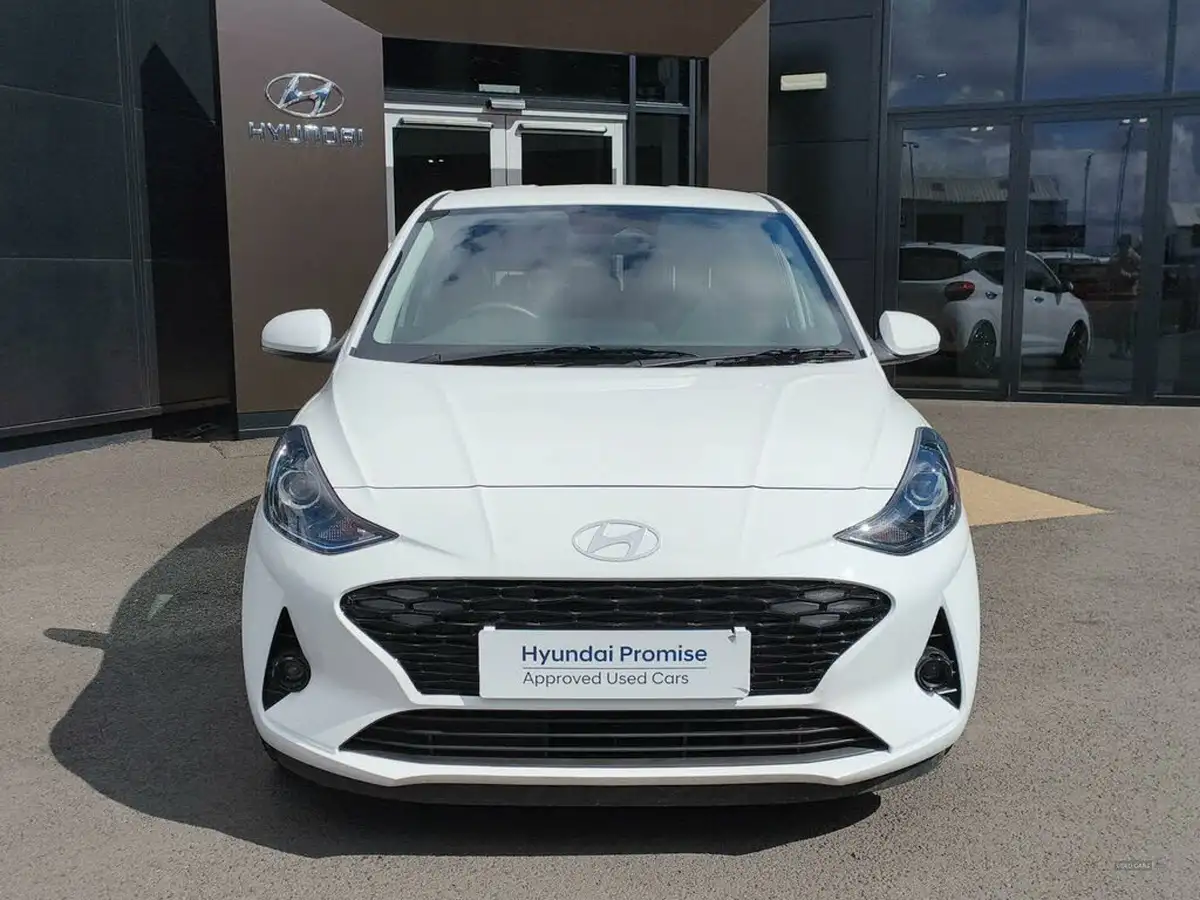 2024-hyundai-i10-10-premium-67ps-auto-big-1
