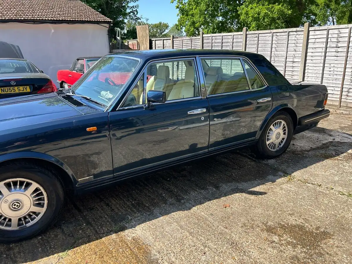 1993-bentley-turbo-r-68-lwb-big-11