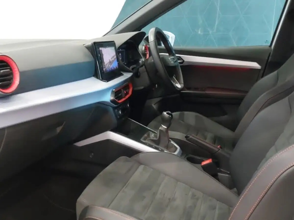 2022-seat-arona-10-tsi-fr-sport-big-4