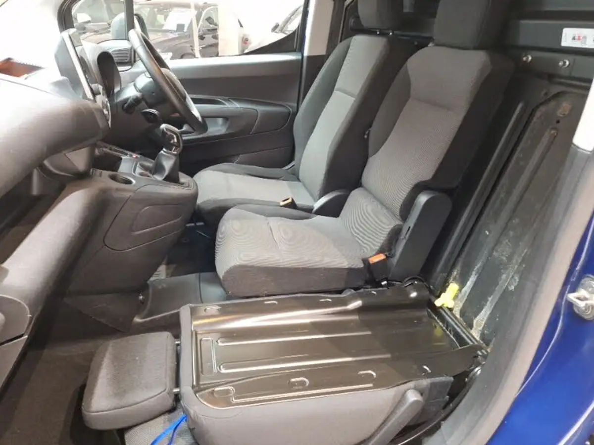 2021-toyota-proace-city-15d-icon-100hpeu6dt-e-l1-big-18