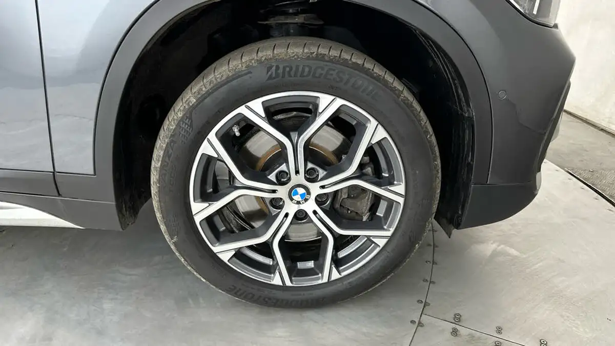 2020-bmw-x1-20-xdrive20i-xline-189bhp-big-19