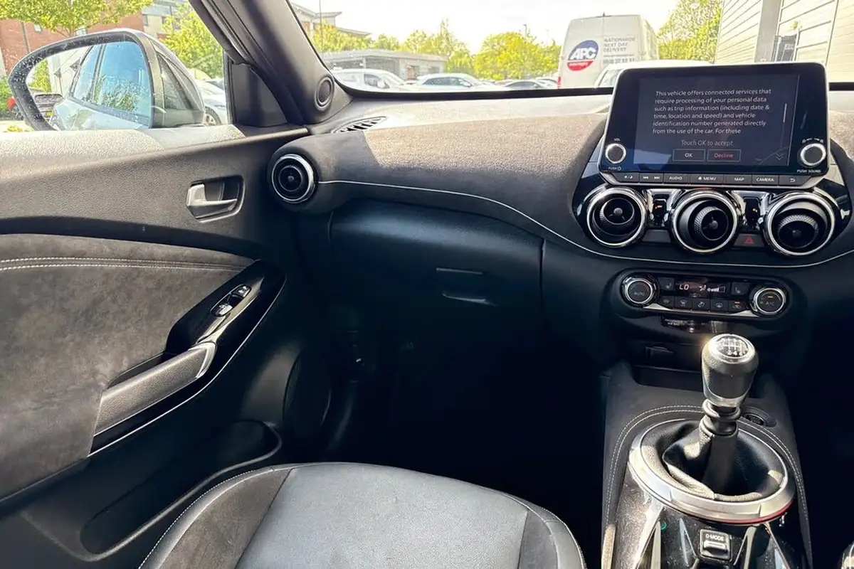 2020-nissan-juke-10-dig-t-tekna-117ps-big-19