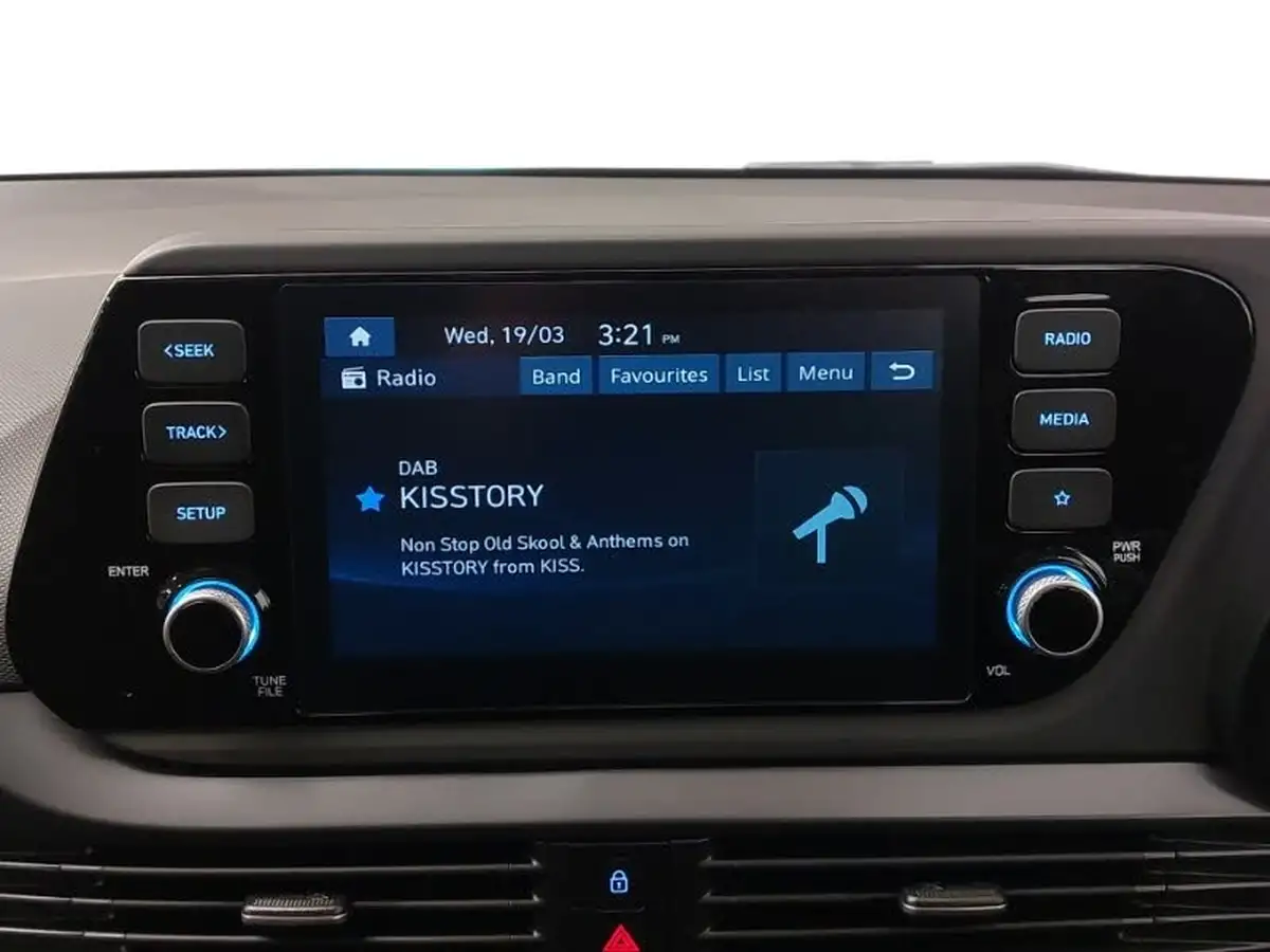 2024-hyundai-i20-10-t-gdi-advance-big-9
