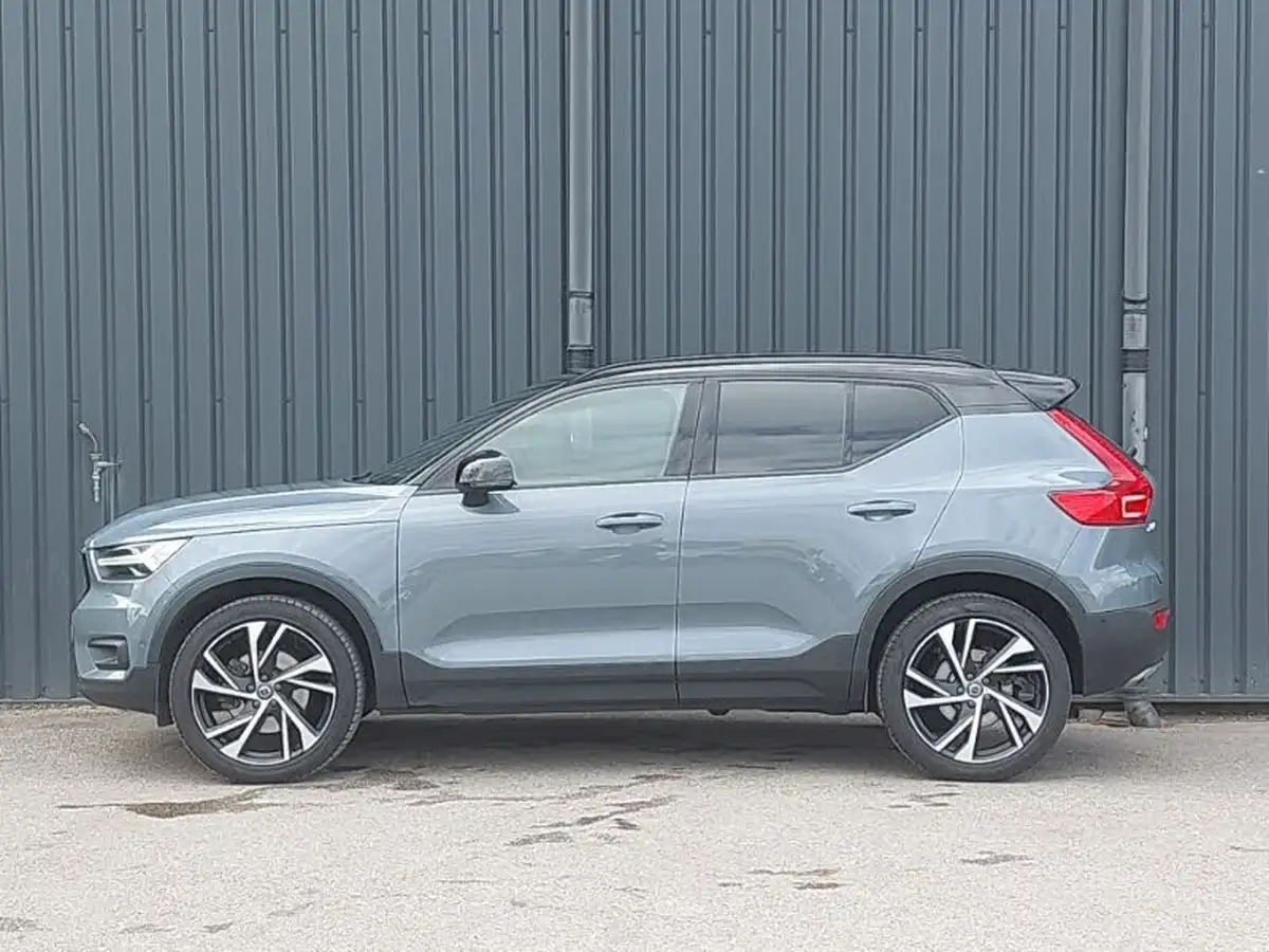 2019-volvo-xc40-20-t4-r-design-pro-big-3