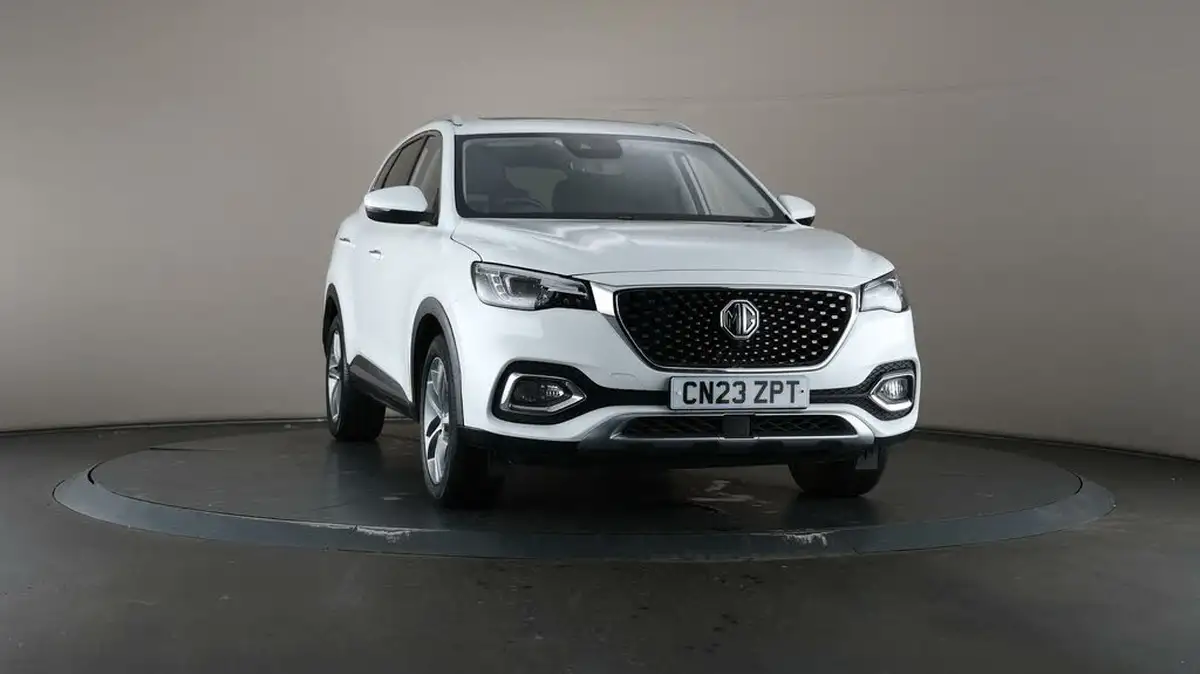 2023-mg-hs-15t-gdi-exclusive-162ps-dct-big-42
