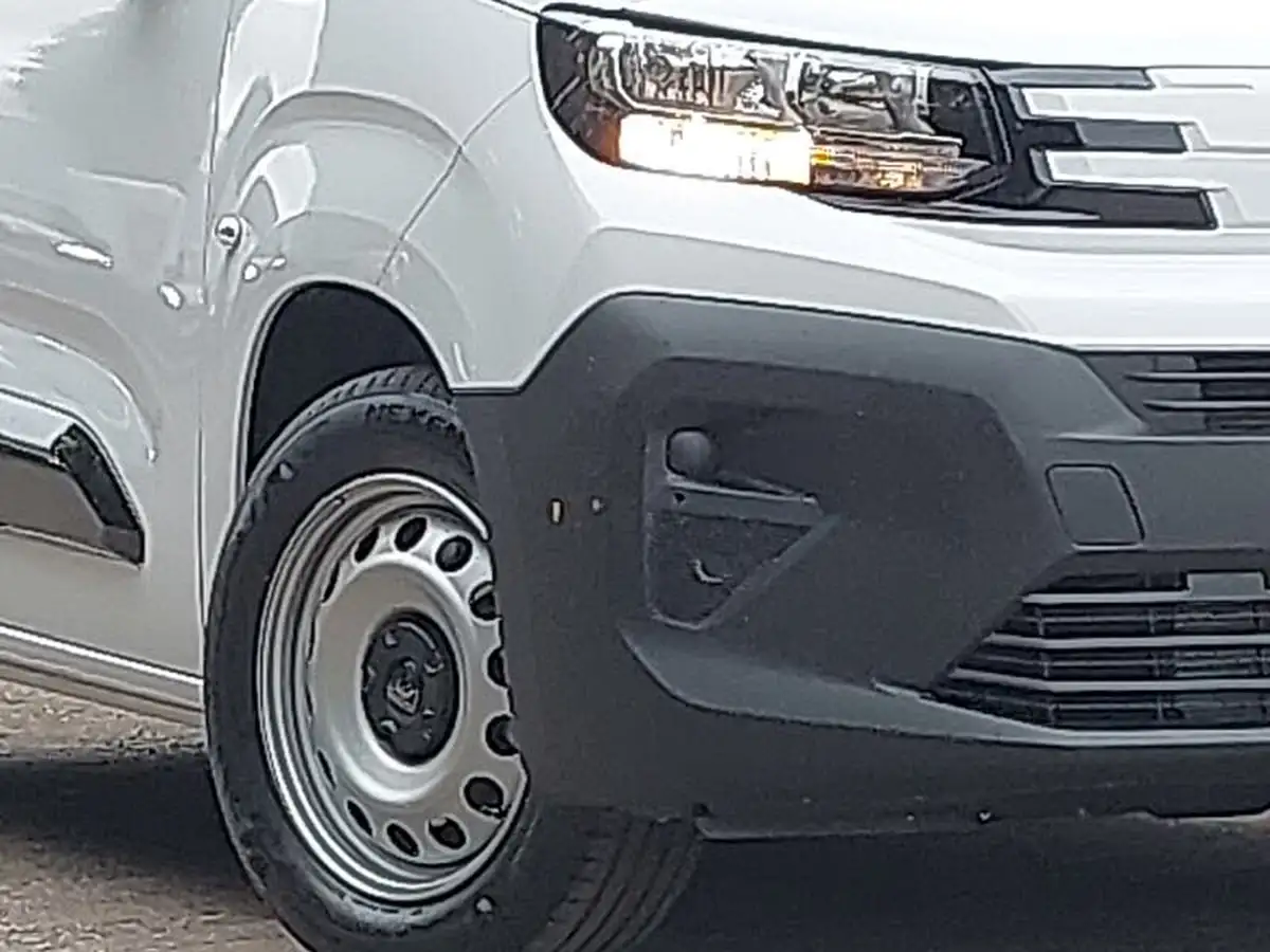 2024-peugeot-partner-15-bluehdi-professional-100pseu6d-big-8