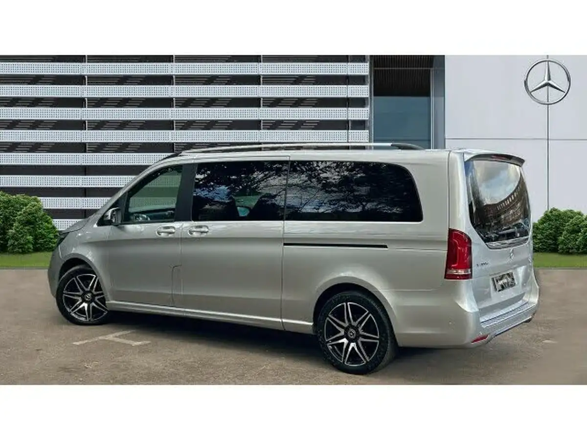 2020-mercedes-benz-v-class-20d-v300d-amg-line-extra-long-big-1