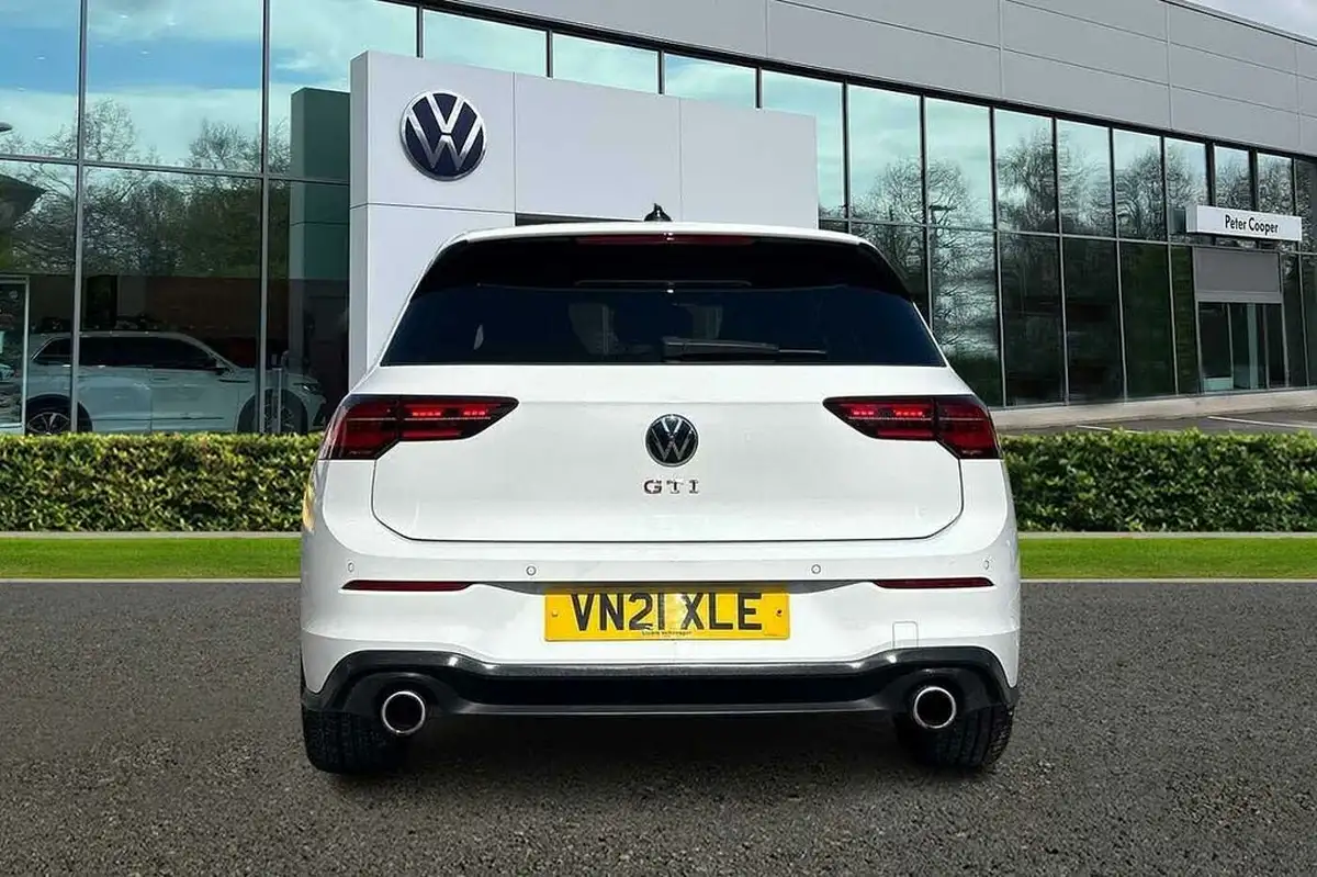 2021-volkswagen-golf-20-tsi-gti-dsg-big-8
