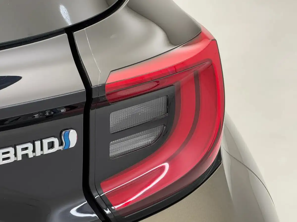 2023-mazda-mazda2-15-select-big-27