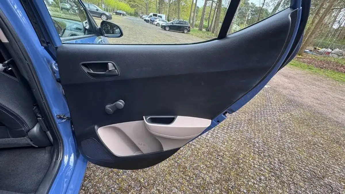 2016-hyundai-i10-10-s-air-big-29