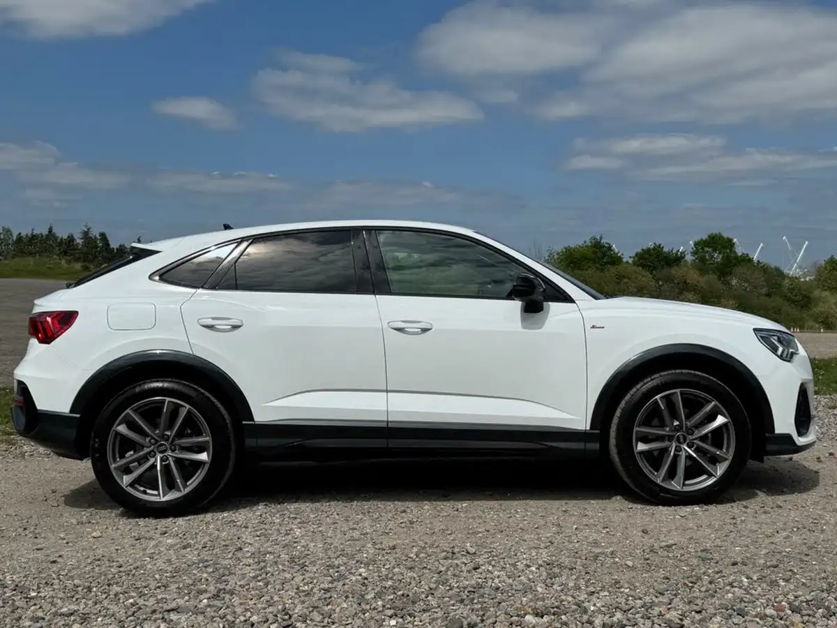 2022-audi-q3-15-35-tfsi-black-edition-cod-sportback-s-tronic-big-3