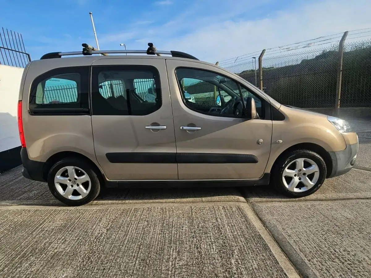 2011-peugeot-partner-16td-tepee-outdoor-92-big-6